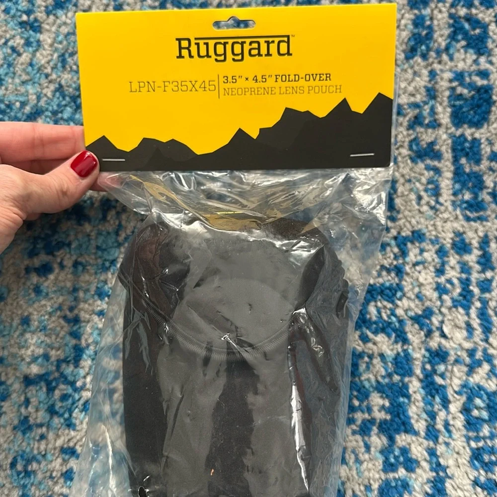 Ruggard neoprene lens pouch 3.5” x 4.5”
